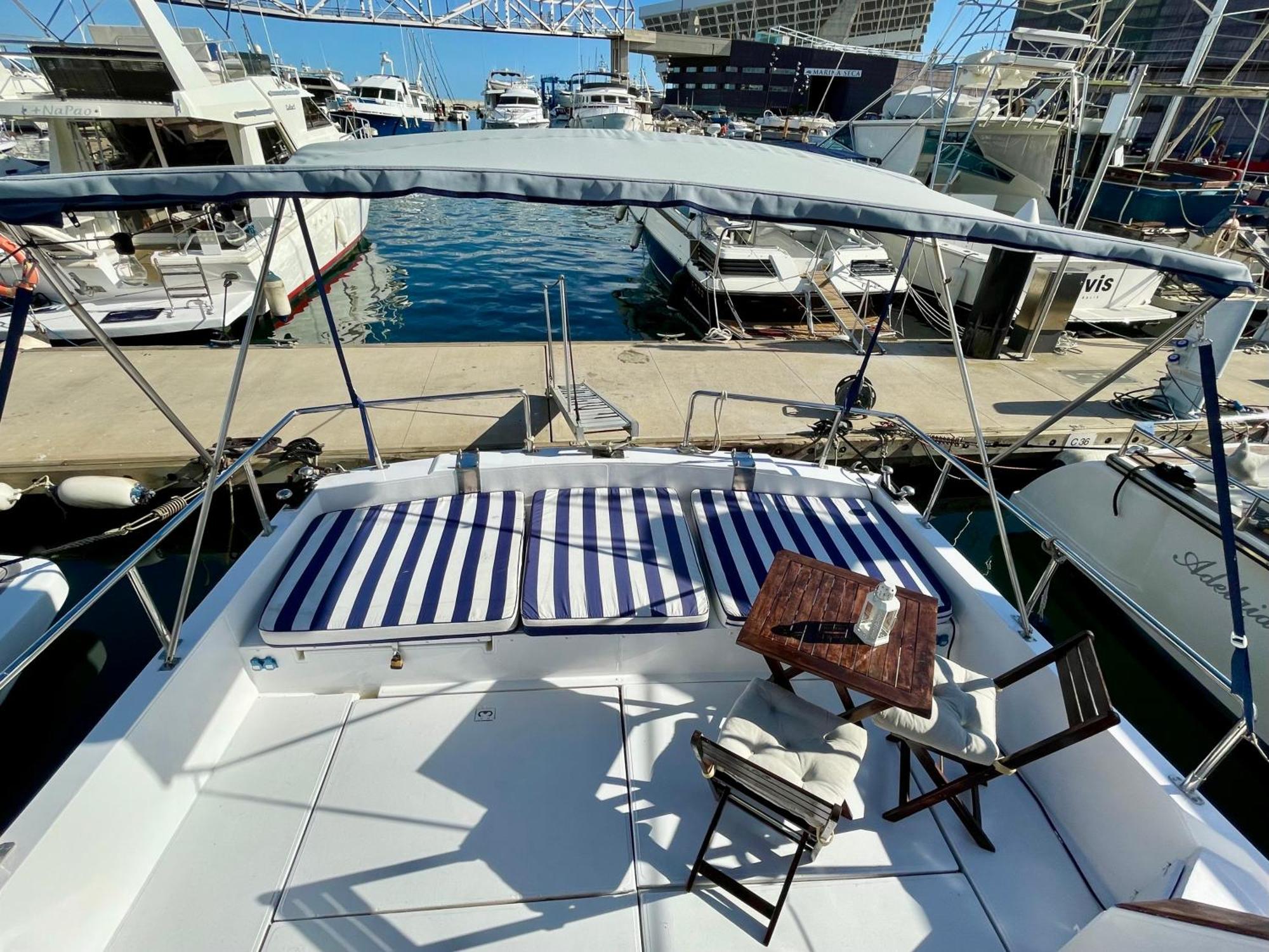 Barco Amplio Con 2 Camarotes / Comfy Boat With 2 Bedrooms - Barcelona Exterior photo